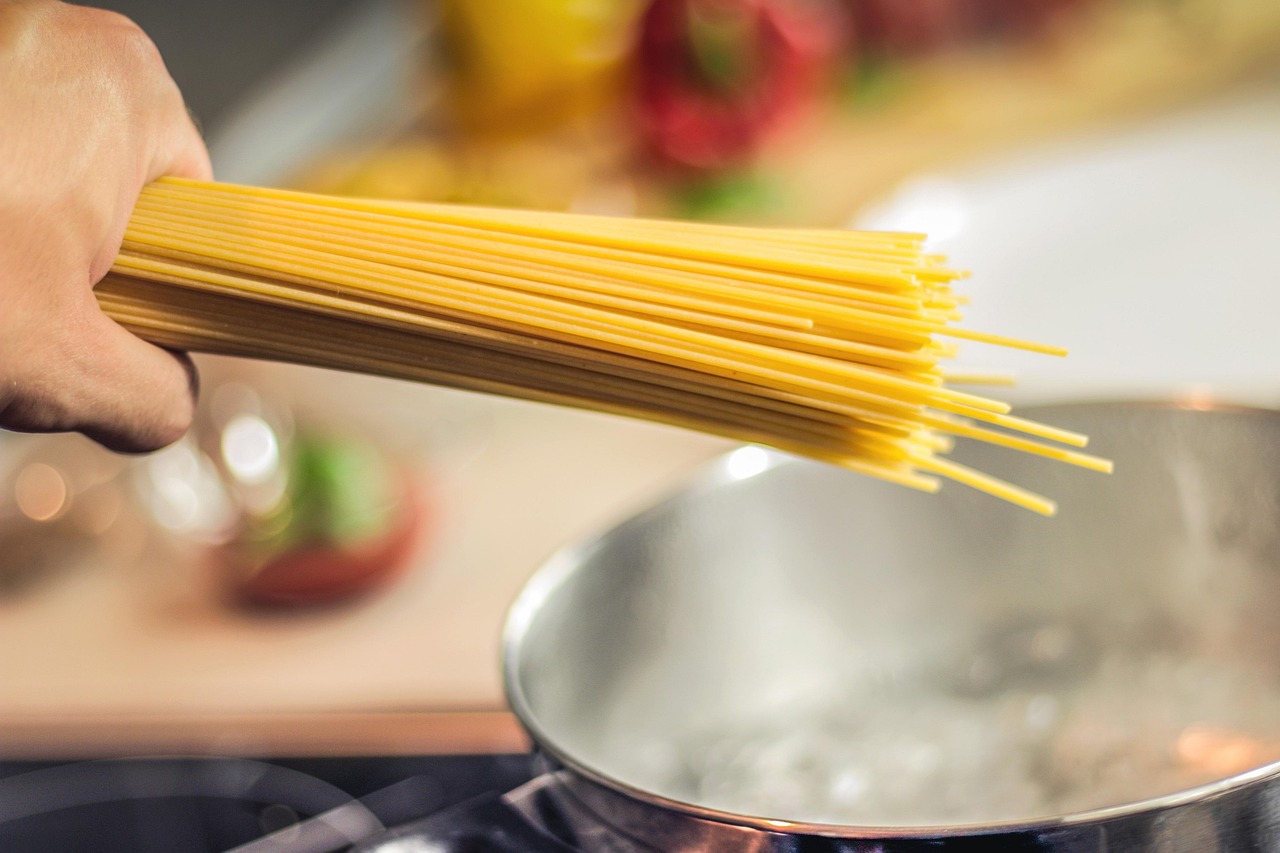 entdecken sie einfache und leckere one-pot-gerichte, die in nur einem topf zubereitet werden – perfekt für stressfreie und zeitsparende mahlzeiten.